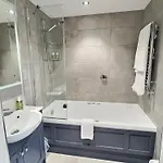 Three Shires Fogadó