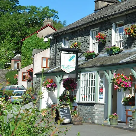 Three Shires 4*