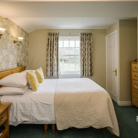 Three Shires Gasthof 4*