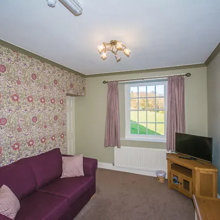 Three Shires Herberg 4*